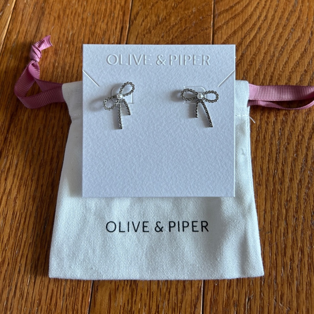 Olive & Piper Lolita Bow Earrings - New